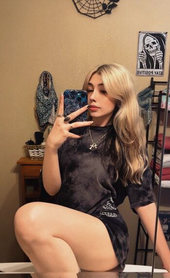 Full leaked Demonxbae private onlyfans photo