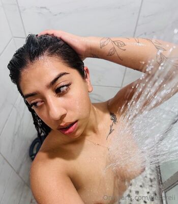 Full leaked Desereii private onlyfans photo