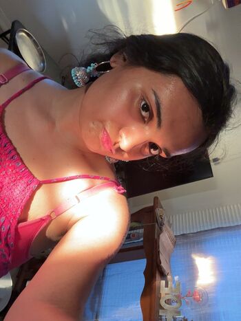 Full leaked Desiaurora private onlyfans photo