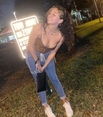 Full leaked Devonadelaidex private onlyfans photo