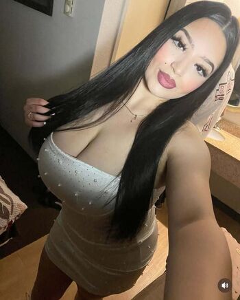 Full leaked Dezloaizaaa private onlyfans photo