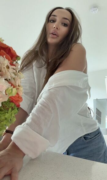 Full leaked Diana avsaragova page private onlyfans photo