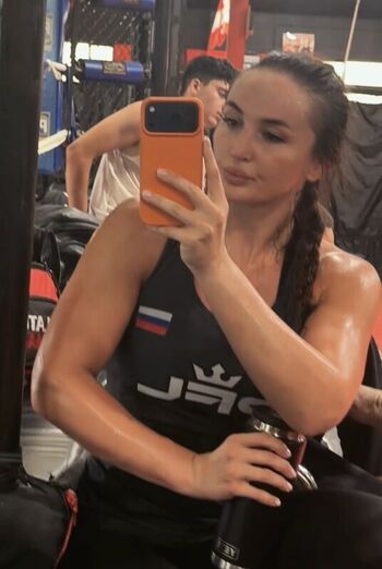 Full leaked Diana avsaragova page private onlyfans photo