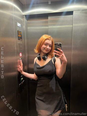 Full leaked Redhotwife / private onlyfans photo