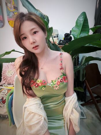 Full leaked Ding page private onlyfans photo