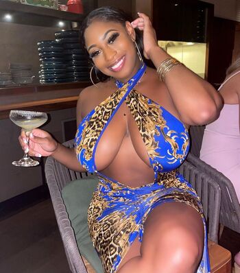Full leaked Dinnelle private onlyfans photo