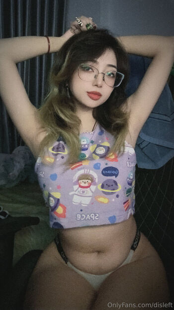 Full leaked Disleft page private onlyfans photo