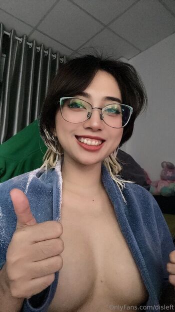 Full leaked Disleft private onlyfans photo