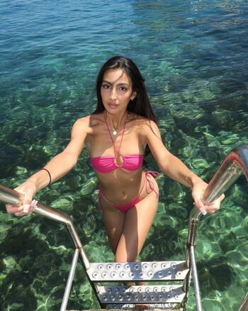 Full leaked Divina private onlyfans photo
