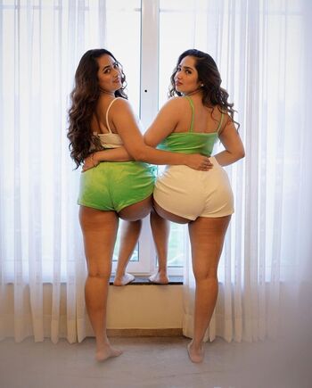 Full leaked Divya mistry private onlyfans photo