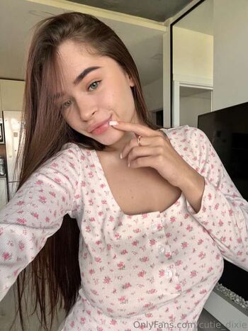 Full leaked Dixie cute private onlyfans photo