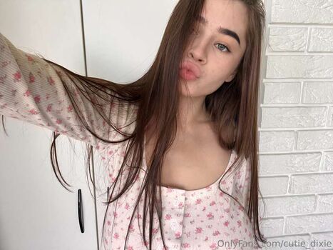 Full leaked Dixie cute private onlyfans photo