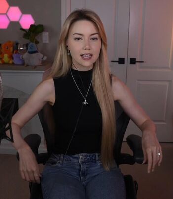Full leaked Dizzykitten page private onlyfans photo