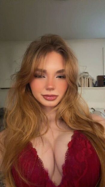 Dj Adrivnna