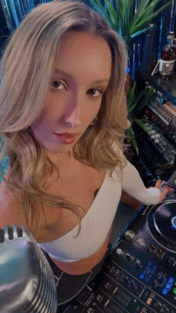 Full leaked Djmissshelton private onlyfans photo