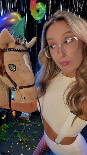 Full leaked Djmissshelton private onlyfans photo