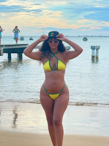 Full leaked Docyhoney private onlyfans photo