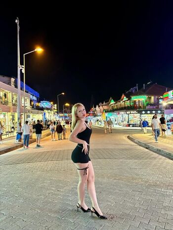 Full leaked Doll sema private onlyfans photo