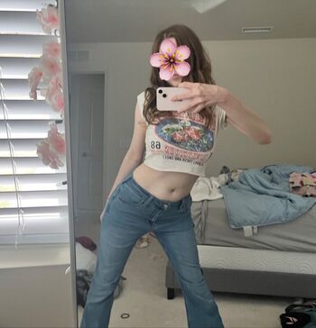 Full leaked Dollygxbby private onlyfans photo