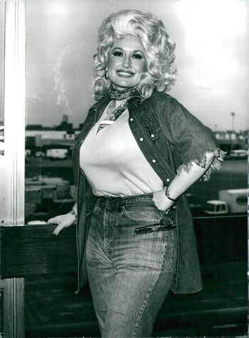 Full leaked Dollyparton private onlyfans photo