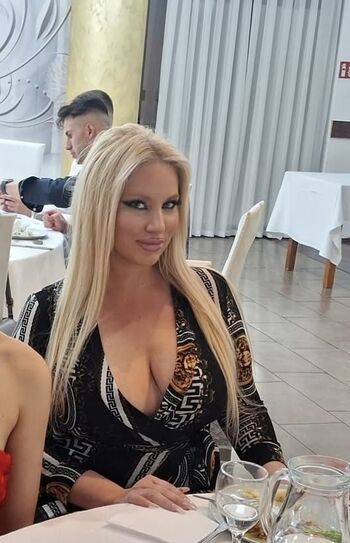 Full leaked Domace matorke milf ex yu page private onlyfans photo