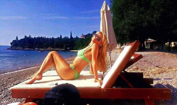 Full leaked Domace matorke milf ex yu page private onlyfans photo