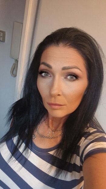 Full leaked Domace matorke milf ex yu private onlyfans photo