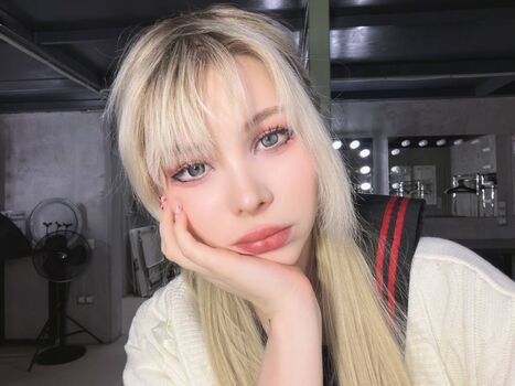 Dosya Gasai/Tsuki.Des