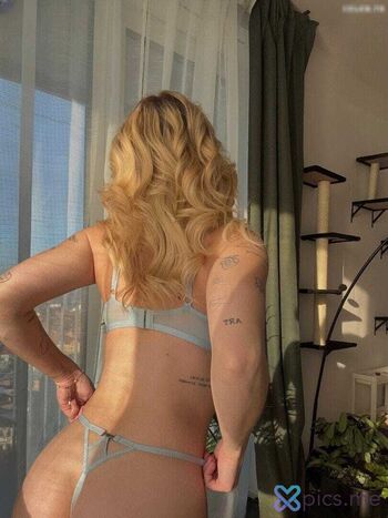 Full leaked Dragunova private onlyfans photo