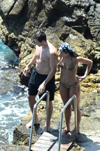 Full leaked Dua lipa  page private onlyfans photo