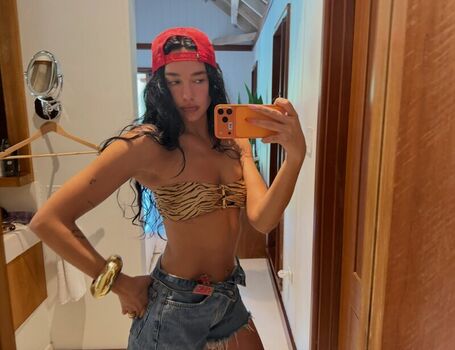 Full leaked Dua lipa  page private onlyfans photo
