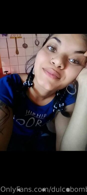 Full leaked Dulcebombom private onlyfans photo