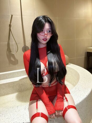 Full leaked Duyenn hipp page private onlyfans photo