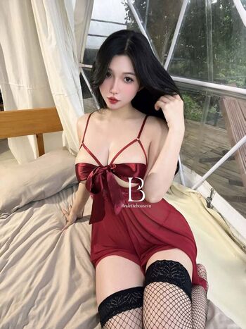Full leaked Duyenn hipp page private onlyfans photo