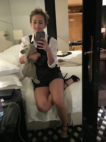 Dylan penn leaked photo video viral