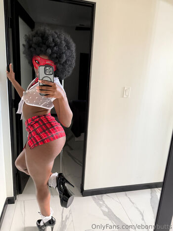 ebonybutts