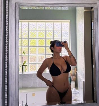 Full leaked Edennisabella private onlyfans photo