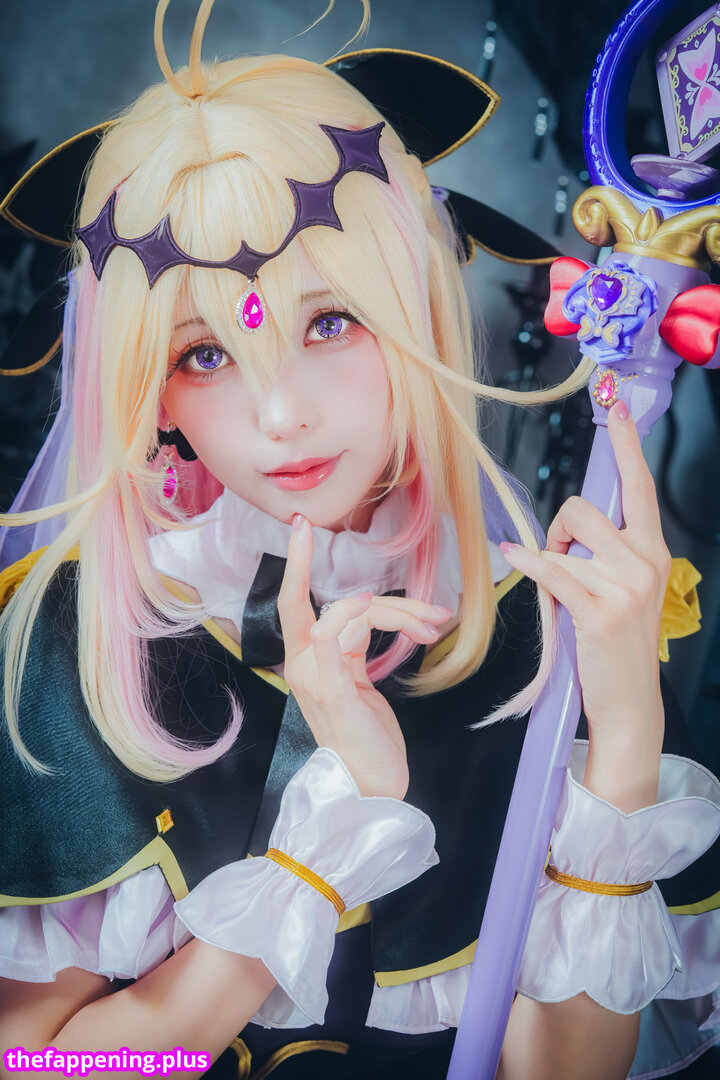 Ely Cosplay / Ely_eee / eeelyeee Nahá OnlyFans fotografie #353
