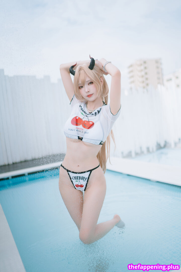 Ely Cosplay / Ely_eee / eeelyeee 누드 OnlyFans 사진 #377
