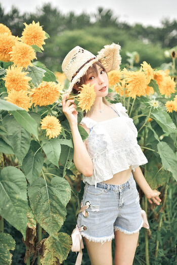 Full leaked Eeelyeee private onlyfans photo