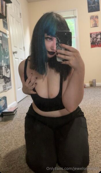 Full leaked Egirljewels page private onlyfans photo