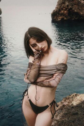 Full leaked Eibrarrr private onlyfans photo