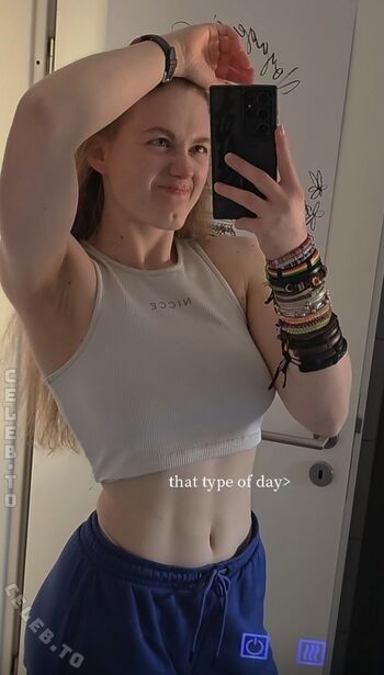 Full leaked Einfachnurchristiinaa private onlyfans photo