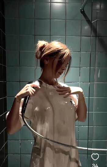 Full leaked Einifox private onlyfans photo