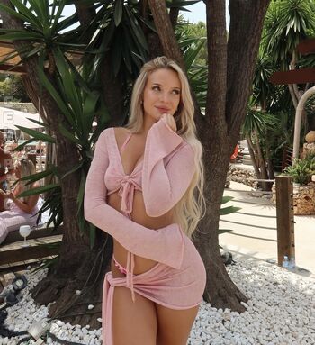 Full leaked Einmarlenchen private onlyfans photo