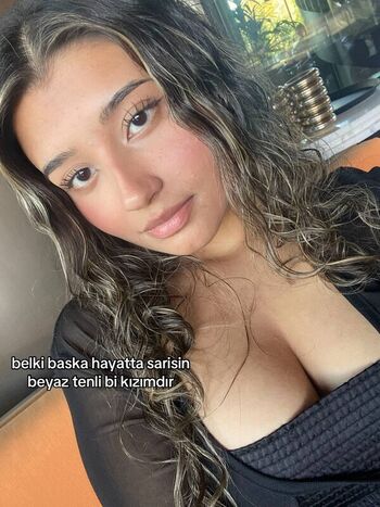 Full leaked Ela kavak page private onlyfans photo