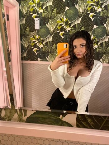 Full leaked Ela kavak private onlyfans photo