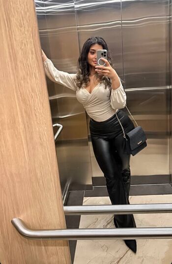 Full leaked Ela kavak page private onlyfans photo