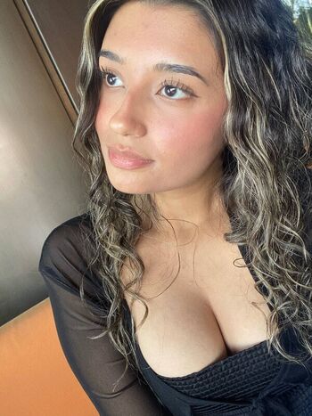 Full leaked Ela kavak page private onlyfans photo