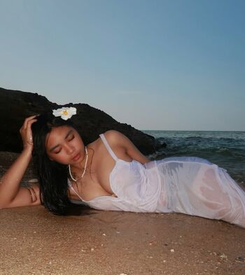 Full leaked Elara lyyy page private onlyfans photo